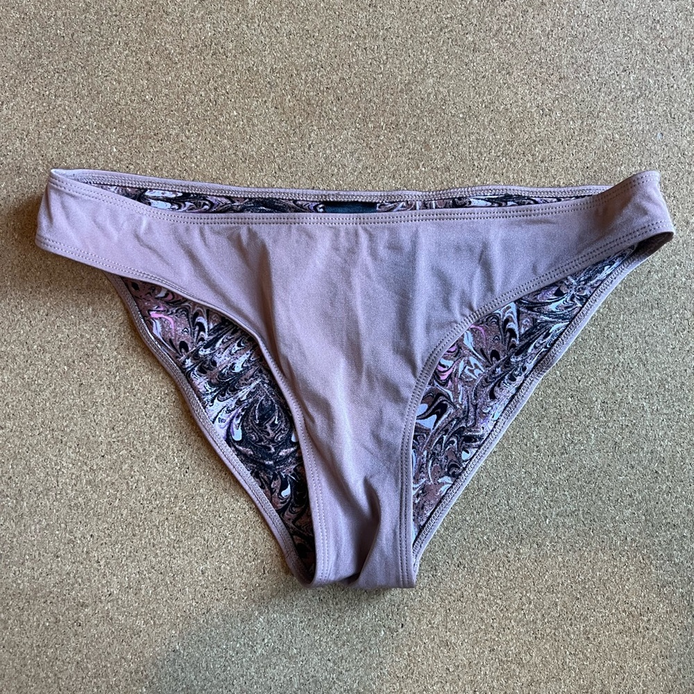 H&M Reversible Purple Mauve Bikini Bottoms size 8